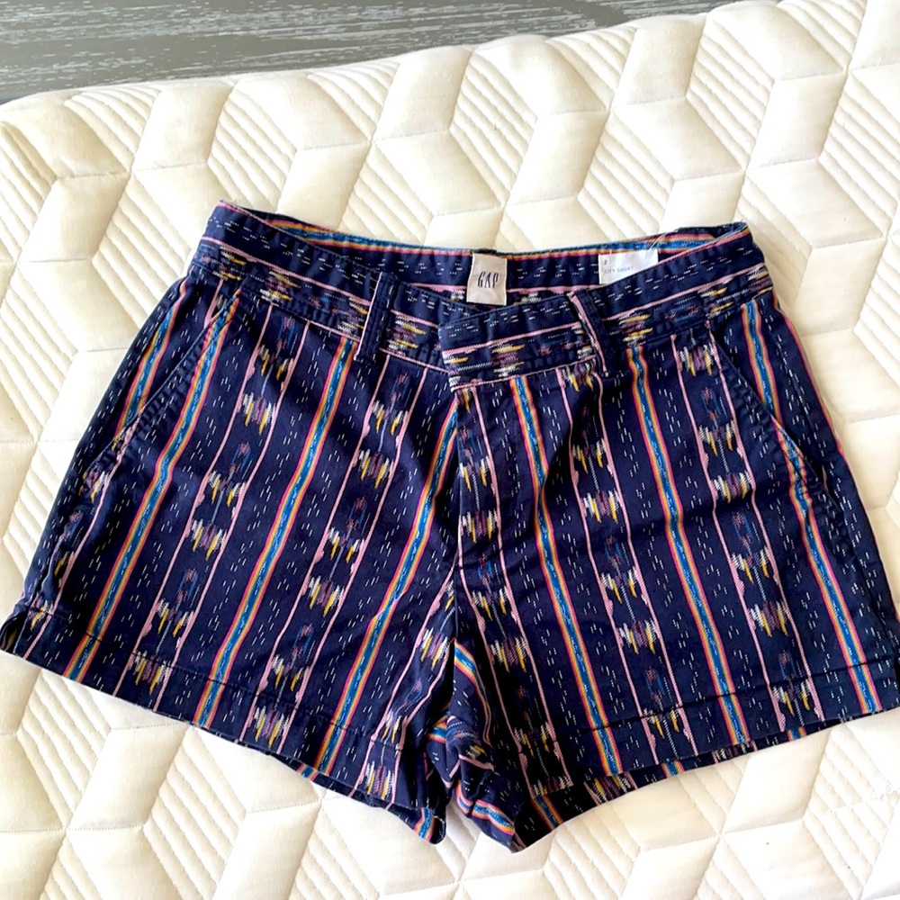 Gap women’s shorts size 2